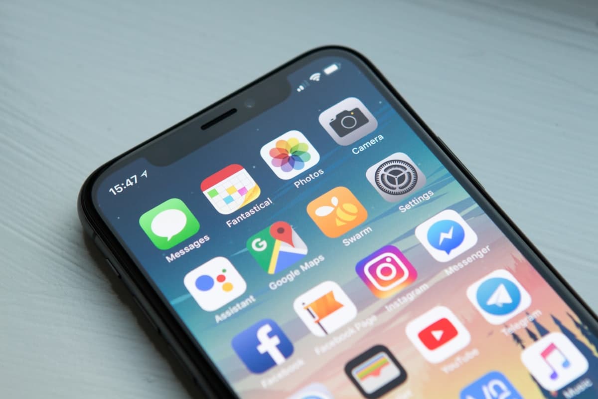 Seamless mobile products that retain users.