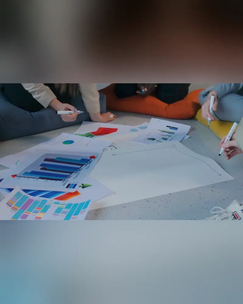 DeshoStudio client collaboration and creative strategy session